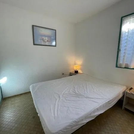 Appartement 007 Cap D'agde - T3 6 Pers Quartier Pinede Proche Quartier Naturiste Avec Parking Et Piscine *
